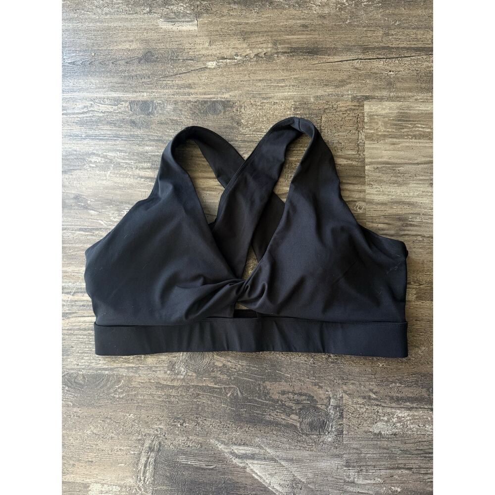 Fabletics Crisscross Back Black Sports Bra (Sixe XL)